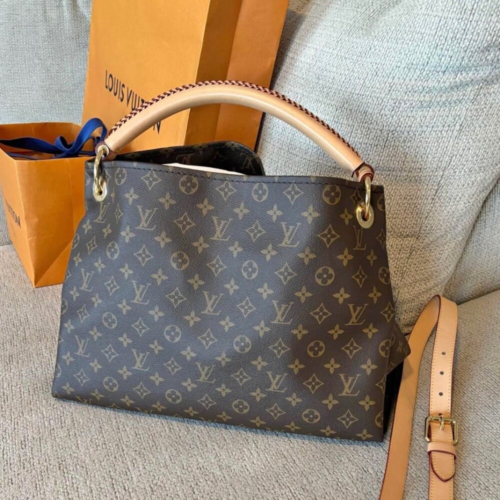 Louis Vuitton Artsy MM Brand New